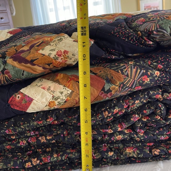 Comforter Quilt, Queen, Handmade in Vermont, Like New - Picture 8 of 14